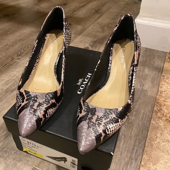 Coach Python Pumps - Picture 1 of 8